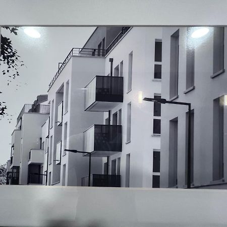 Chambre Privee Dans Un Appartement A 37 Min De Champs Elysees Sartrouville Exterior foto